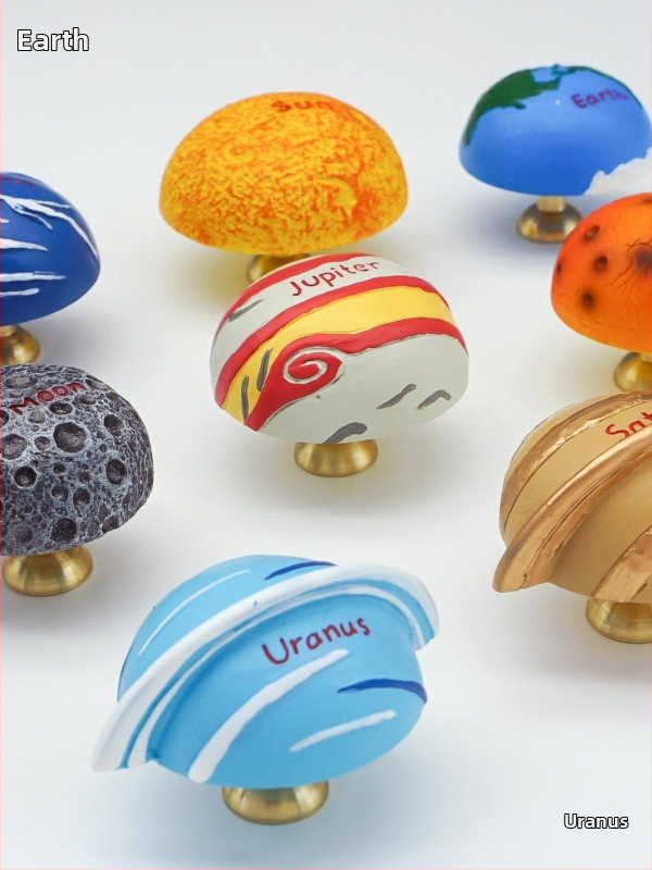 Ladinių rankenėlė su vienu skylute, kūrybinio karikatūros planeto dizaino vaikų kambaryje, tinkama drabužinei, knygų lentynai ir batų spintai