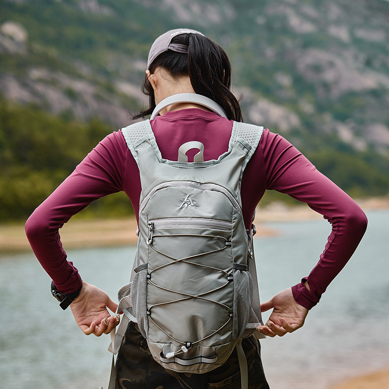 Ορειβατικό σακίδιο από Oxford ύφασμα για υπαίθριες δραστηριότητες — Unisex, διαπνέον, αδιάβροχο, ultra-light, ανθεκτικό στη φθορά; καμπύλοι ιμάντες ώμου; επένδυση πολυεστέρ; Άνοιξη 2025