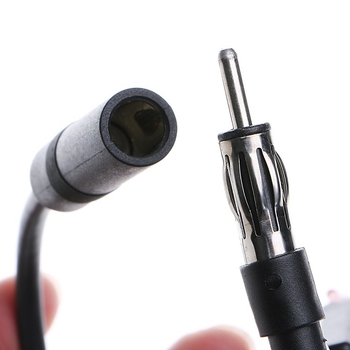 Cheyou le ANT-208 V5 automobiļu radio antenas pastiprinātājs, plug-in uzstādīšana, 12–24V, 75Ω, 88–108MHz, universāls