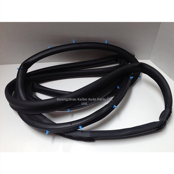 Automobilių durų tarpiklis – gumos sandarinimo juosta, modeliai 72810-sna-a01 / 72850-sna-a01; suderinama su Fa1; prekės kodai 72310-sne-a01 / 72350-sne-a01