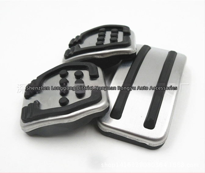 Nerūsējošā tērauda gāzes un bremžu pedāļu komplekts Ford Focus (2010–2017)