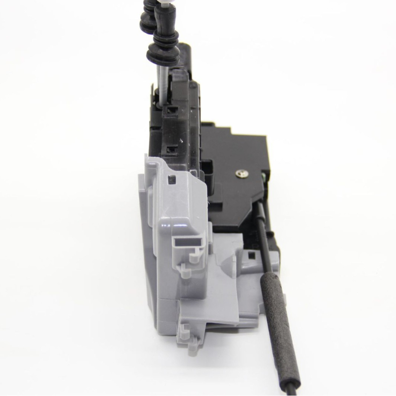 81320-D7500 Hyundai Tucson durvju slēdzēja aktuators – 12V, centrālais slēdzējs, plastmasa un metāls