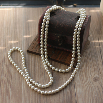 Kétszálú gyöngy pulóverlánc – virágmotívum, nőies retro stílus, sütőfényezés