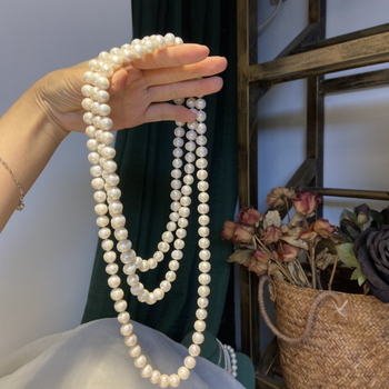 Αλυσίδα μαργαριριών για πουλόβερ, μακρύ κολιέ • Υλικό: Μαργαριτάρια • Γεωμετρικός σχεδιασμός • Γυναικεία μόδα