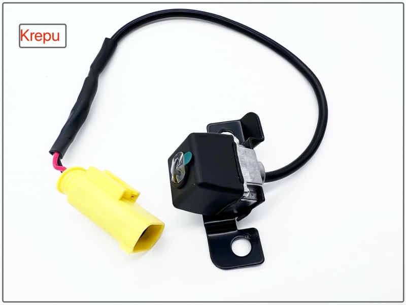 Zadnja kamera za Kia Sorento s PDC sustavom za parkiranje, model 95760-2P202FFF, 12V, 24W, 45 g
