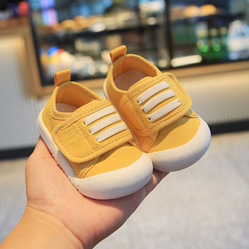 Textil gyerekcipő Velcro-zárással - alacsony felső rész, gumitalp, légáteresztő, csúszásmentes