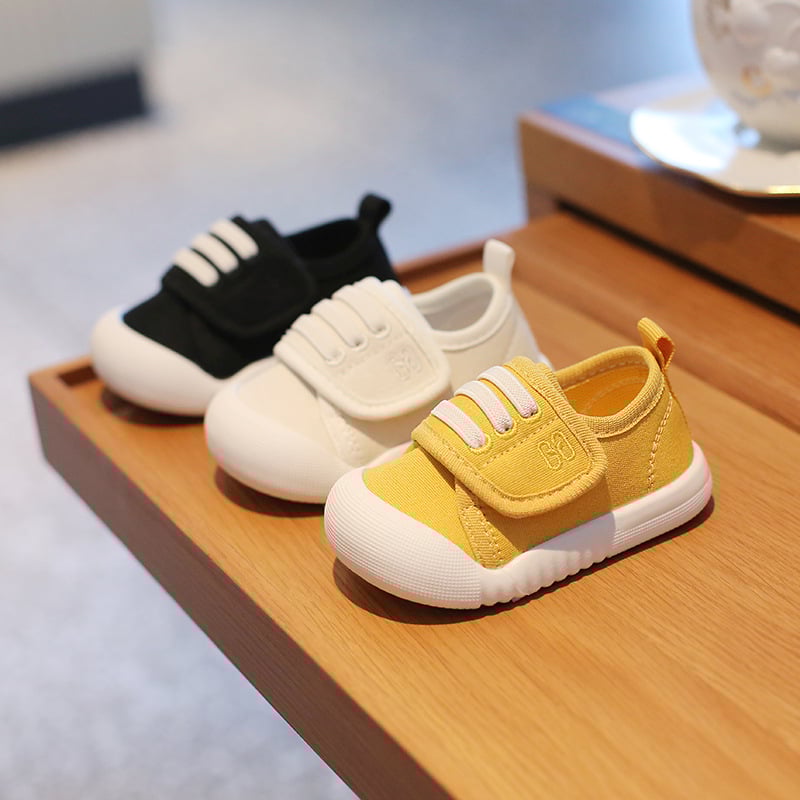 Textil gyerekcipő Velcro-zárással - alacsony felső rész, gumitalp, légáteresztő, csúszásmentes