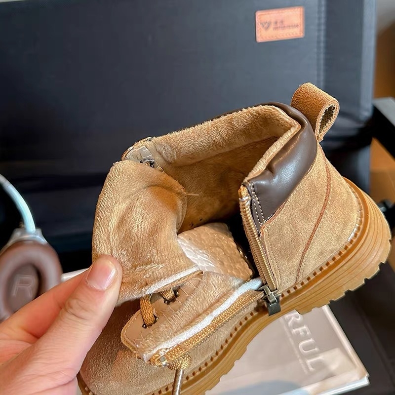 Laste Martins saapad külgkinniga, pealmine materjal: mikrofiiber nahk, vooder kunstlik karusnahk, kummist talla