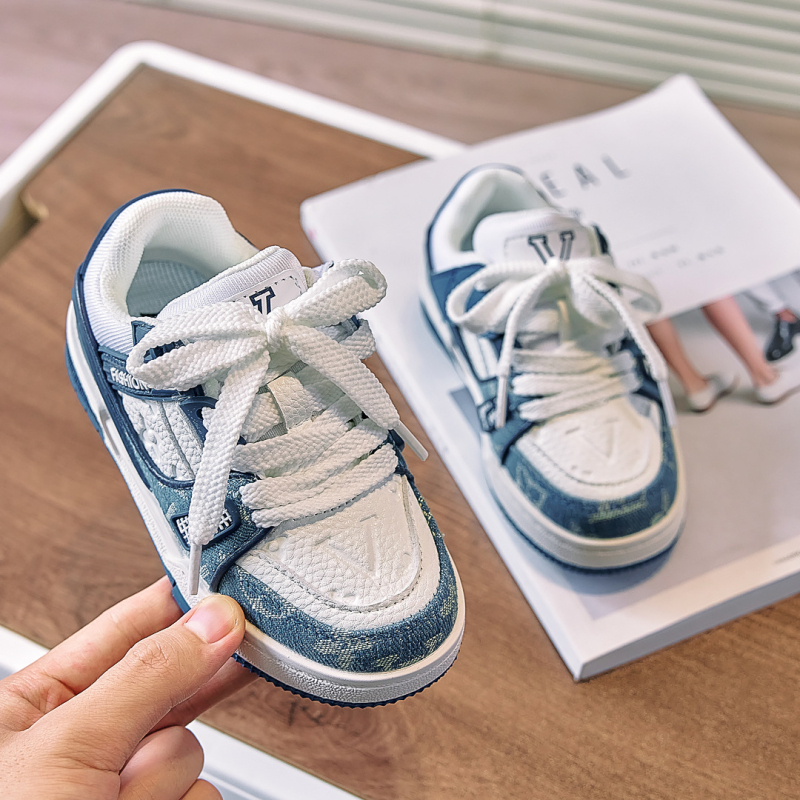 Bērnu kurpes ar plānu zoli, Ultrafilm ādas augšdaļa, gumijas zole, aizdare ar Velcro, elpojošas, pret slīdēšanu