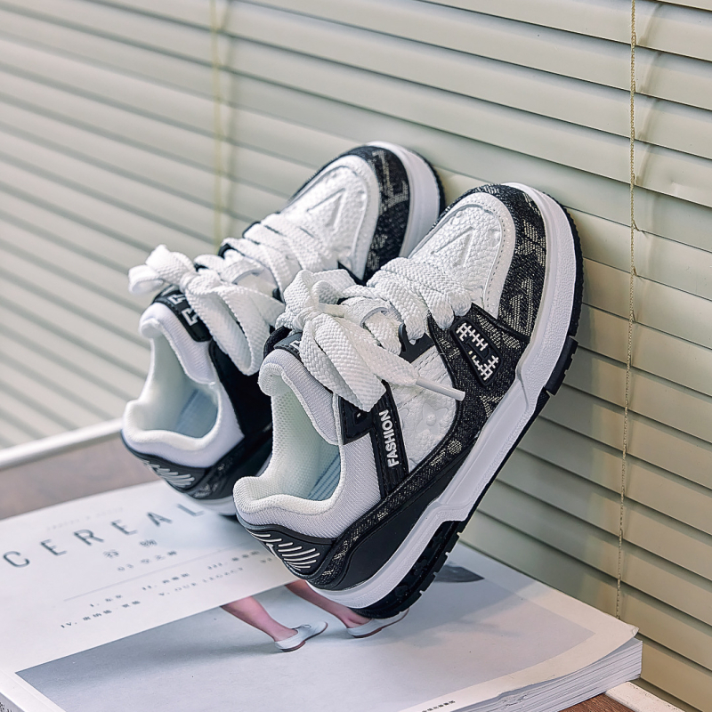 Bērnu kurpes ar plānu zoli, Ultrafilm ādas augšdaļa, gumijas zole, aizdare ar Velcro, elpojošas, pret slīdēšanu