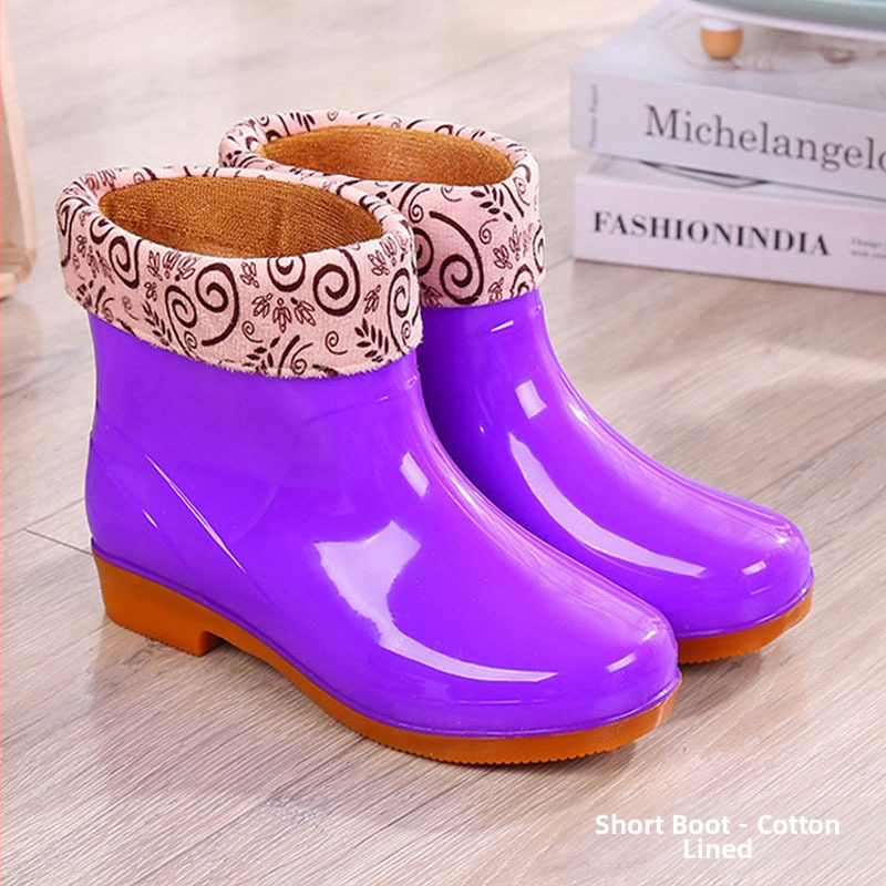 Sievietēm PVC lietus zābaki, zemā garuma zābaki, zems papēdis 1–3 cm, vienkrāsainas, visu sezonu