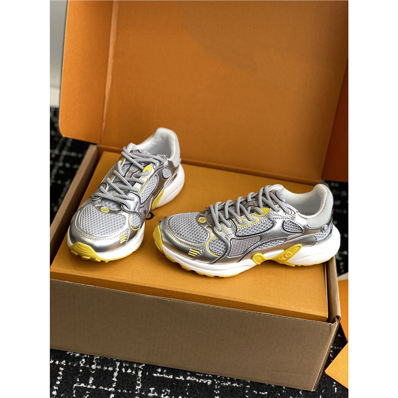 Ženske tenisice u stilu dad shoe, s povećanjem visine 3-5 cm, vezanje, gumeni potplat, svakodnevna sportska obuća