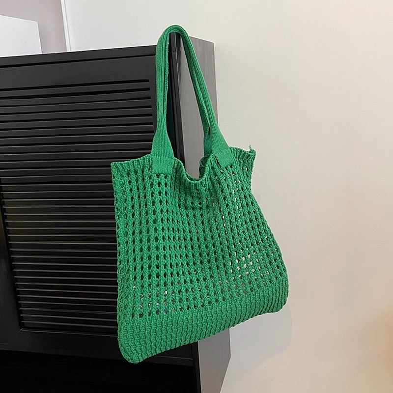 Geantă Tote din poliester - formă vertical pătrată, deschidere deschisă, buzunar pentru telefon