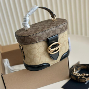 Box bag cu capac, formă cilindrică, piele naturală, căptușeală poliester, primăvara 2025