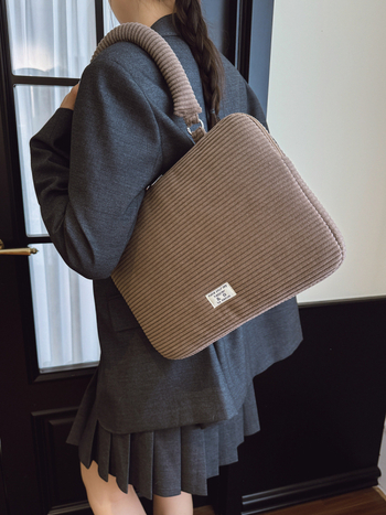 Notebook válltáska, lopás elleni, nylon anyag, poliészter bélés, utcai stílus, uniszex