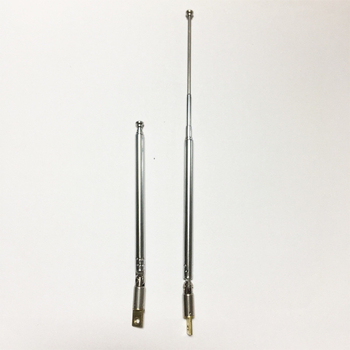 5 sekciju nerūsējošā tērauda teleskopiskā antena ar universālo galvu; 50 Ω, pilnā diapazonā, peļņa 3