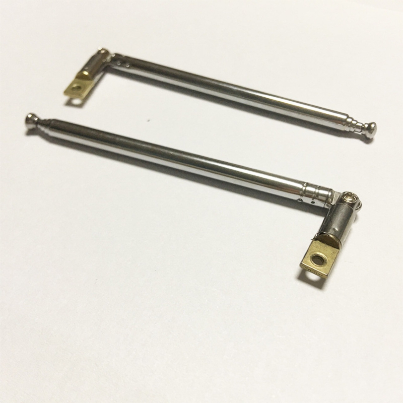 5 sekciju nerūsējošā tērauda teleskopiskā antena ar universālo galvu; 50 Ω, pilnā diapazonā, peļņa 3