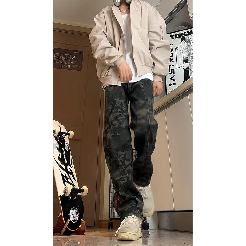 Radničke traperice s mikro flare, zip, srednji struk, pamuk denim, kamuflažni uzorak