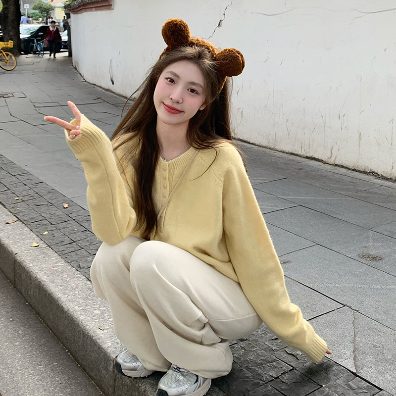 Set din două piese pentru alăptat: pulover și pantaloni, tricot din lână, 50–70% lână, toamnă 2024