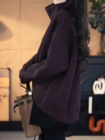 Ženski dukserica s kapuljom i visokim ovratnikom, udoban kroj, dugi rukavi, srednja duljina, zima 2025