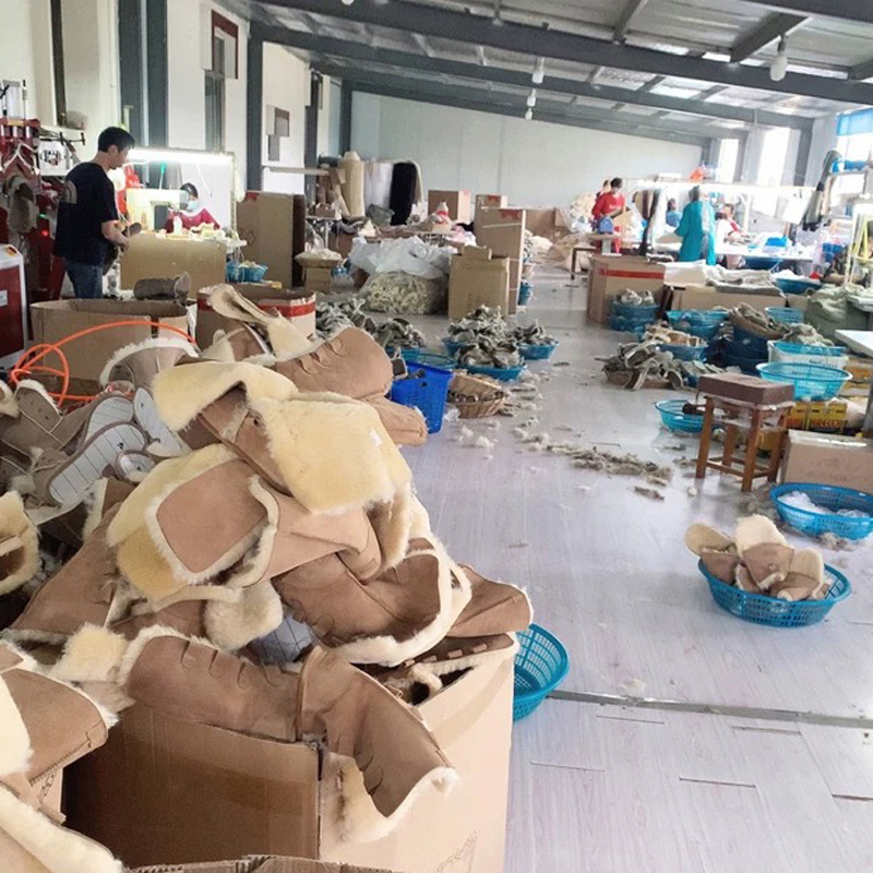 Женски снежни ботуши, с пухена подплата, горна част от агнешки велур, подметка от TPR, висок ботуш с дълъг цилиндър, кръгла носка