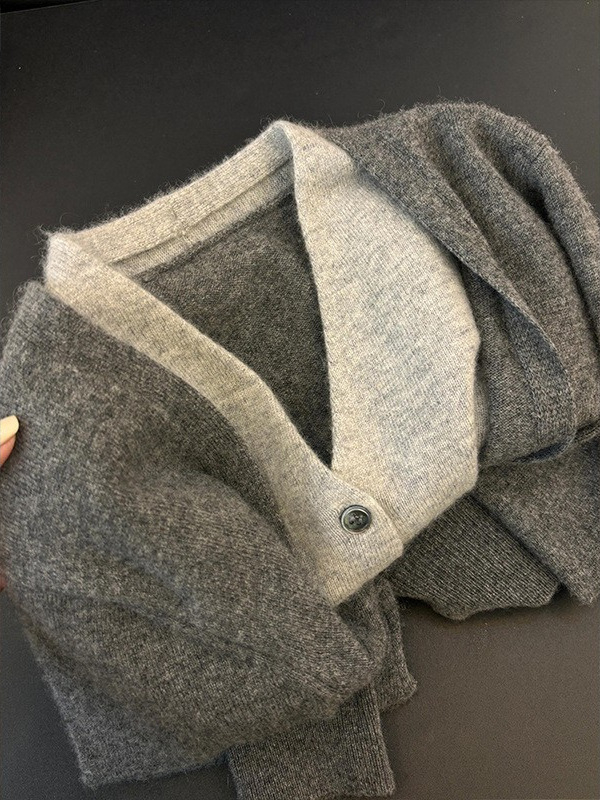 Ženski kašmir kardigan-kaput s lažnim dvodijelnim dizajnom, uski kroj, V izrez, dugi rukav, Zima 2025