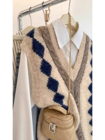 Ženski pleteni prsluk s kapuljom, V-izrez, poliester materijal, slobodan kroj, proljeće 2025