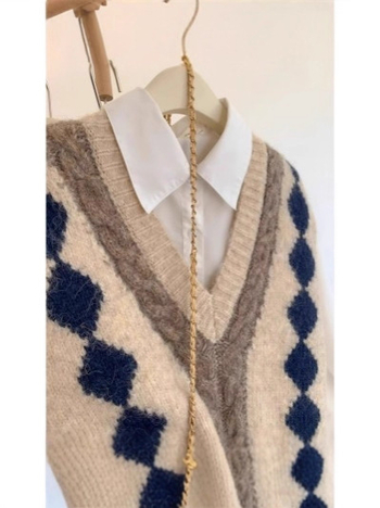 Ženski pleteni prsluk s kapuljom, V-izrez, poliester materijal, slobodan kroj, proljeće 2025