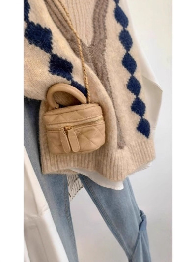 Ženski pleteni prsluk s kapuljom, V-izrez, poliester materijal, slobodan kroj, proljeće 2025