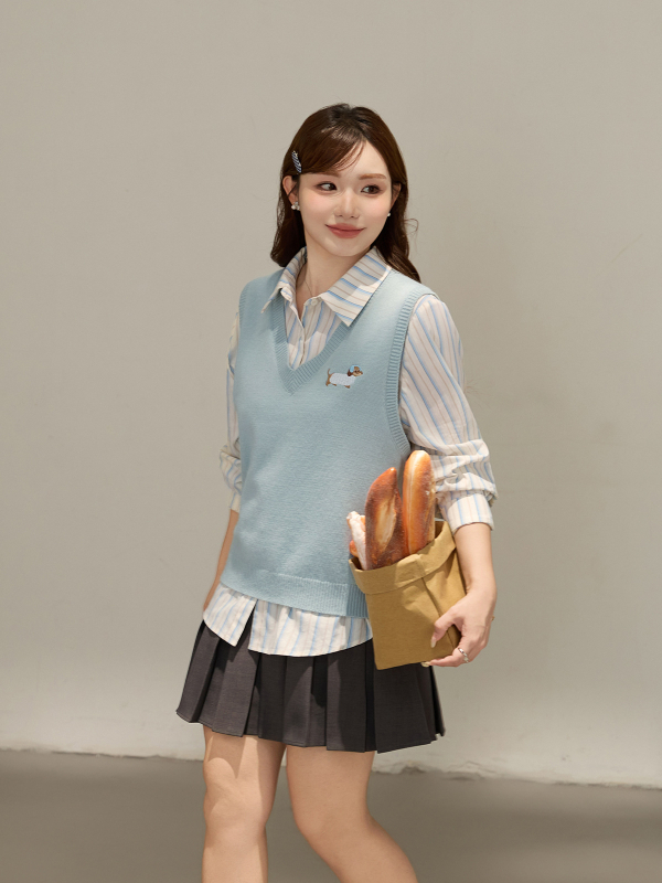 Női koreai stílusú V-nyakú kötött mellény hímzéssel, laza szabás, őszi 2025