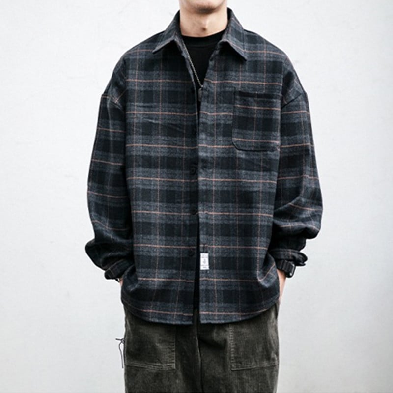 Virágmintás ing, reveres gallér, hosszú ujjú, lazább szabás, 96% poliészter fő anyag