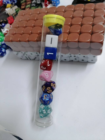 Dice Show akril 20 oldalú dobókockák oktatási célokra, 500 darabos készlet