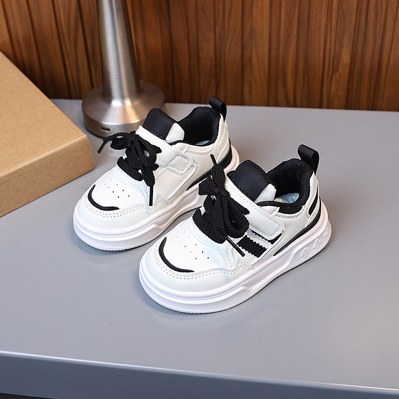 Bērnu kurpes ar Velcro aizdari, PU augšdaļa, gumijas zole, zemais profils, tekstila iekšējā zole; vecuma diapazons 1–3 un 4–6 gadi