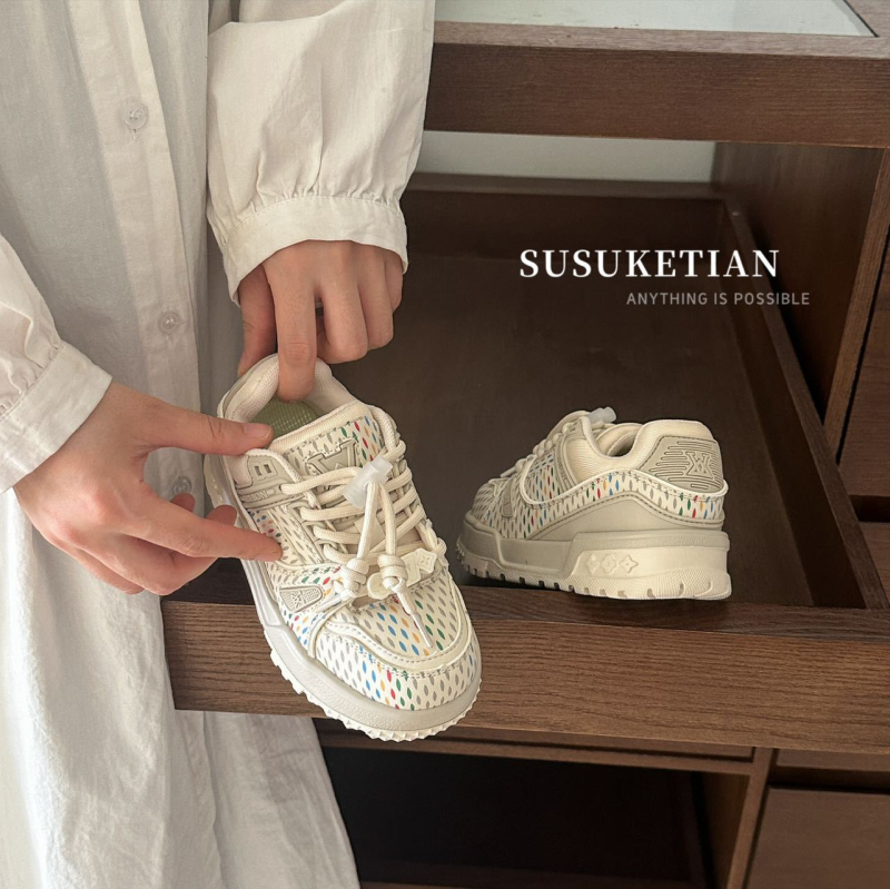 Bērnu sporta kurpes ar bieza zoli un V-Board, priekšā šņorējums, augšējais materiāls: Super Fiber Leather, zole: gumija, elpojošas