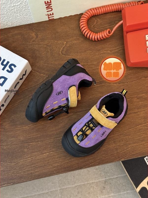 Bērnu āra pārgājienu kurpes ar Velcro - zems augšējais, gumijas zole, virsējais materiāls no sintētiskās ādas, ergonomiskas iekšējās zolītes