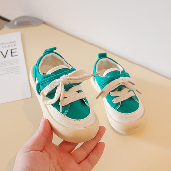 Gyerekeknek szóló koreai stílusú vászon sneaker — alacsony felső rész, légáteresztő, csúszásmentes, Velcro-zár