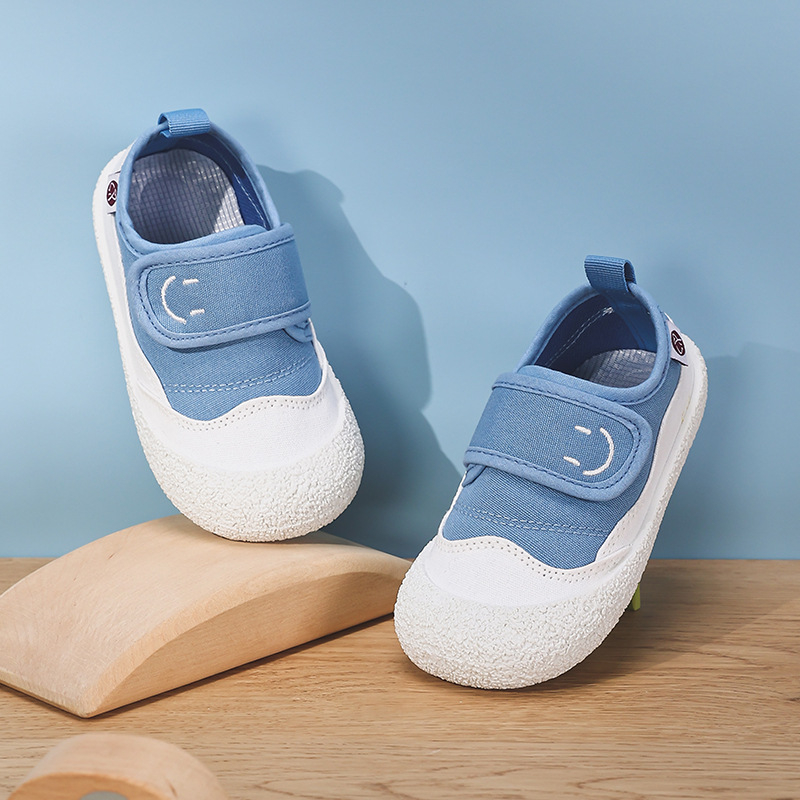 Gyerekeknek való vászoncipő Velcro-záródással, légáteresztő, alacsony felső rész, PVC talp, beltéri használatra, uniszex, tavasz–ősz