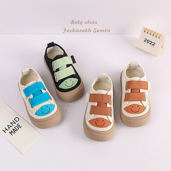 Gyerekeknek készült vászoncipő Velcrozáródással, mosolygós mintával, gumitalppal, koreai stílusban, 2–6 éveseknek