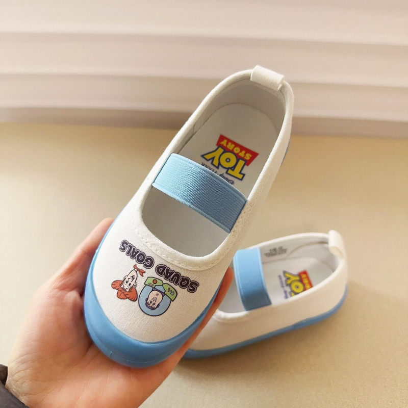 Hímzett Slip-On beltéri gyerekcipő – vászon felsőrész, injektált talp, könnyű, 1–12 éveseknek, nyár/tavasz/ősz