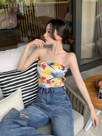 Top fără bretele, croială slim, imprimeu cu flori rupte, poliester, design inspirat de Dalí