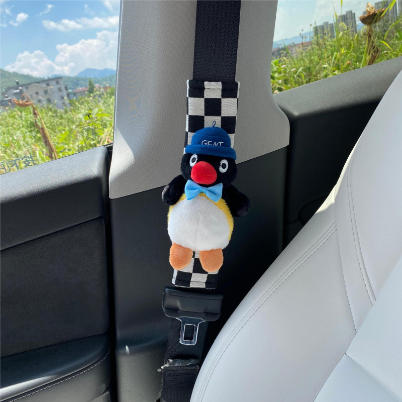 Autóöv vállvédő pingvín mintával, dekoratív autó kiegészítő, Yingyifei