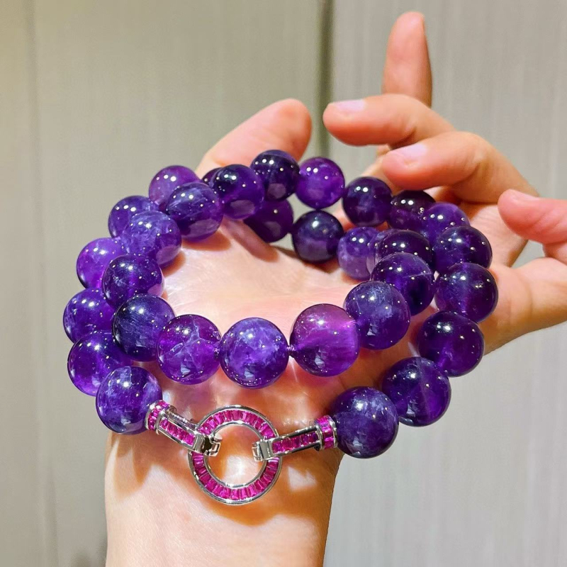 Браслет с кристал от аметист, стил природа, без странични камъни, пролет 2025 издание