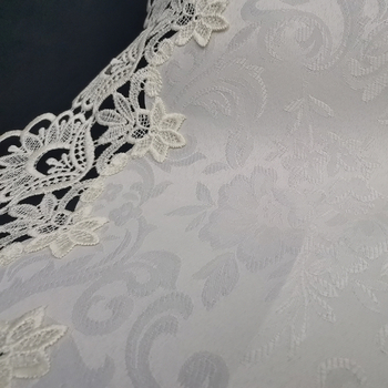Flaga de masă – dantelă Jacquard din poliester, conținutul țesăturii 100%, stil modern minimalist, model solid, procesare personalizabilă
