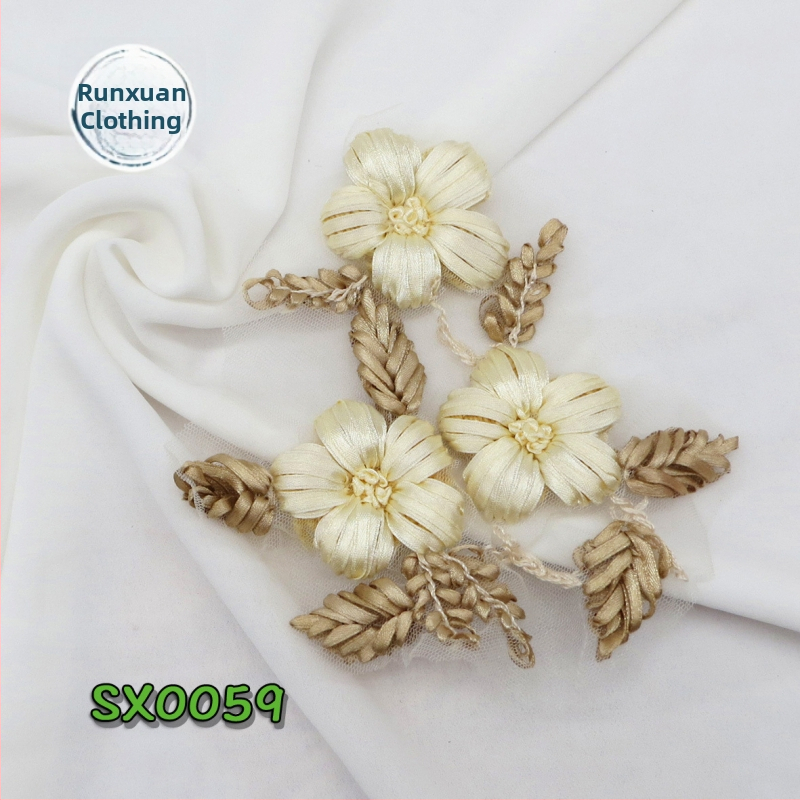 Vintage rankų darbo siuvinėta kaspinė gėlių lipukė, 3D audinio dekoras drabužiams — Medžiaga: Sardine; Prekės ženklas: Runxuan Clothing; Tinka rankšluosčiams, paltoms, moterų drabužiams, galvos apdangalams, kojinėms, megztiniams, rankinėms
