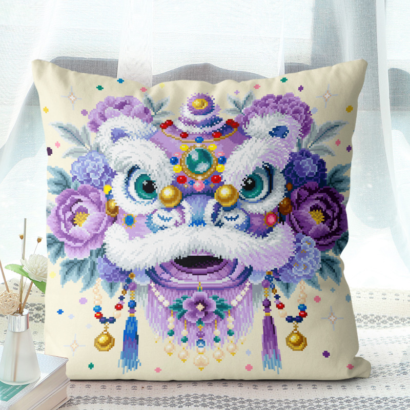 Obliečka na vankúš s krížovou výšivkou, otvorenie na tri strany, 11 ct, motív leva, do obývačky