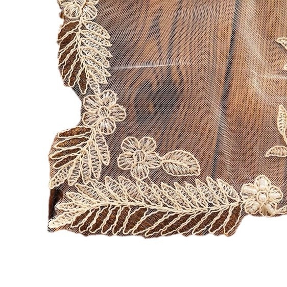 Acoperire decorativă de praf cu dantelă în stil european, cusută manual cu mărgele, pentru seturi de ceai și mici electrocasnice; Material: fibră chimică; Potrivit pentru living, dormitor și spații comerciale