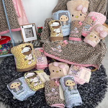 Set ručnika od coral fleece s leopard uzorkom – debeo, 200–300 g, uključuje ručnik za tuširanje, kapu za sušenje kose i ogrtač