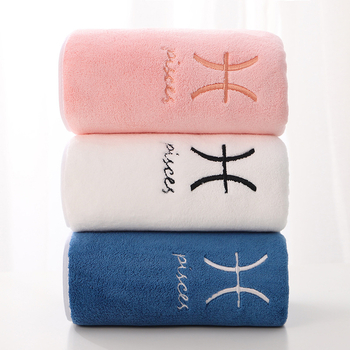 Kupaonski ručnik od coral velvet, s izšivkom, prilagodljiv, 150D vlakna, 80% poliester / 20% poliamid, 200–300 g, ravno tkanje