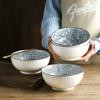 Porcelanska zdjela u japanskom stilu, prugasti podglazurni završetak, okrugli oblik, mikrovalna sigurna, tisk logotipa, mogućnost prilagodbe