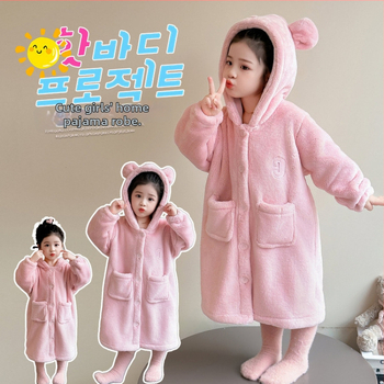 Bērnu halāts ar kapuci ziemai – karikatūru raksts, bieza auduma, poliestera šķiedra ar vilnas maisījumu, brīvs stils, saglabā siltumu